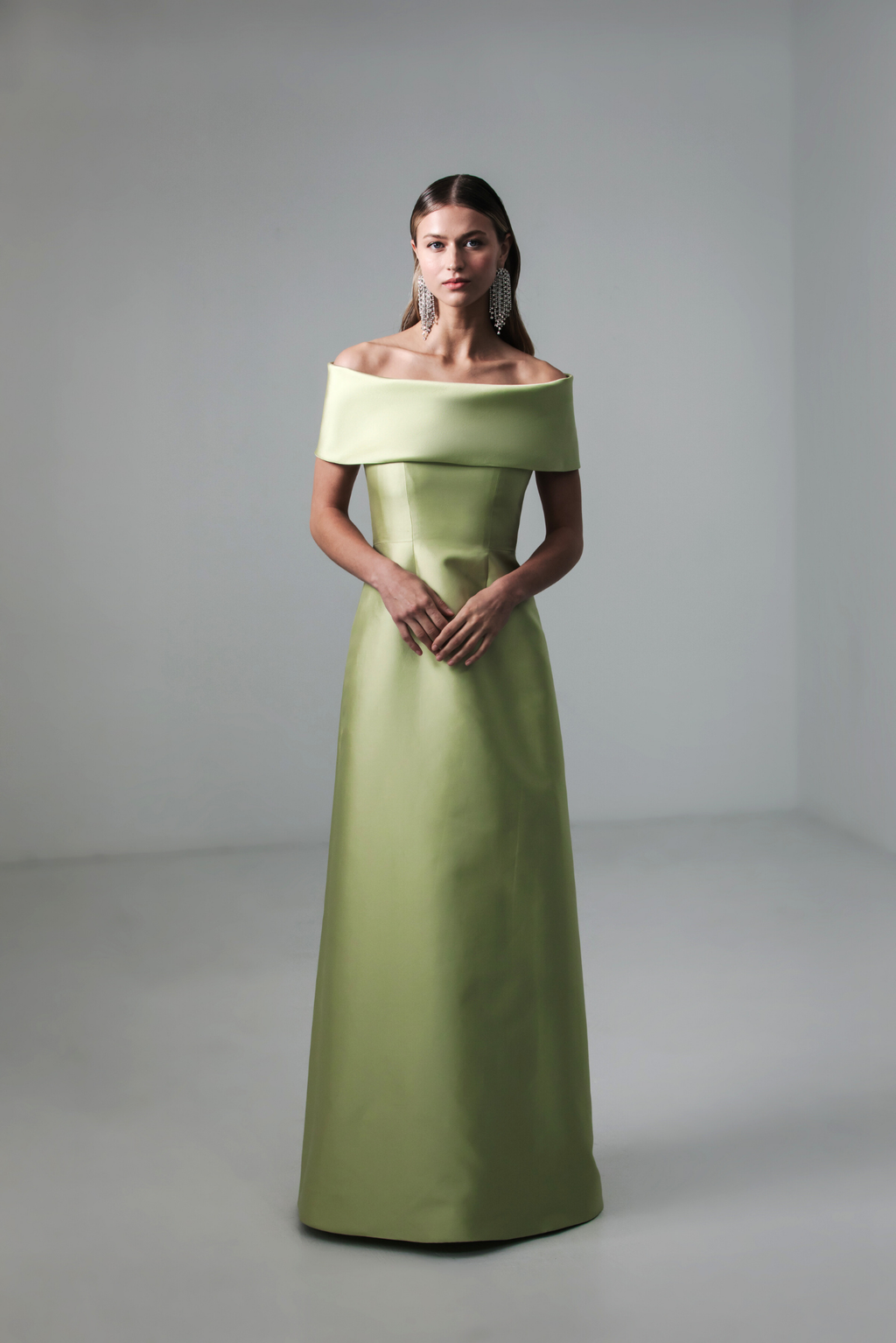 Off shoulder silk radzimir dress HERTROVE Off shoulder silk radzimir dress HERTROVE