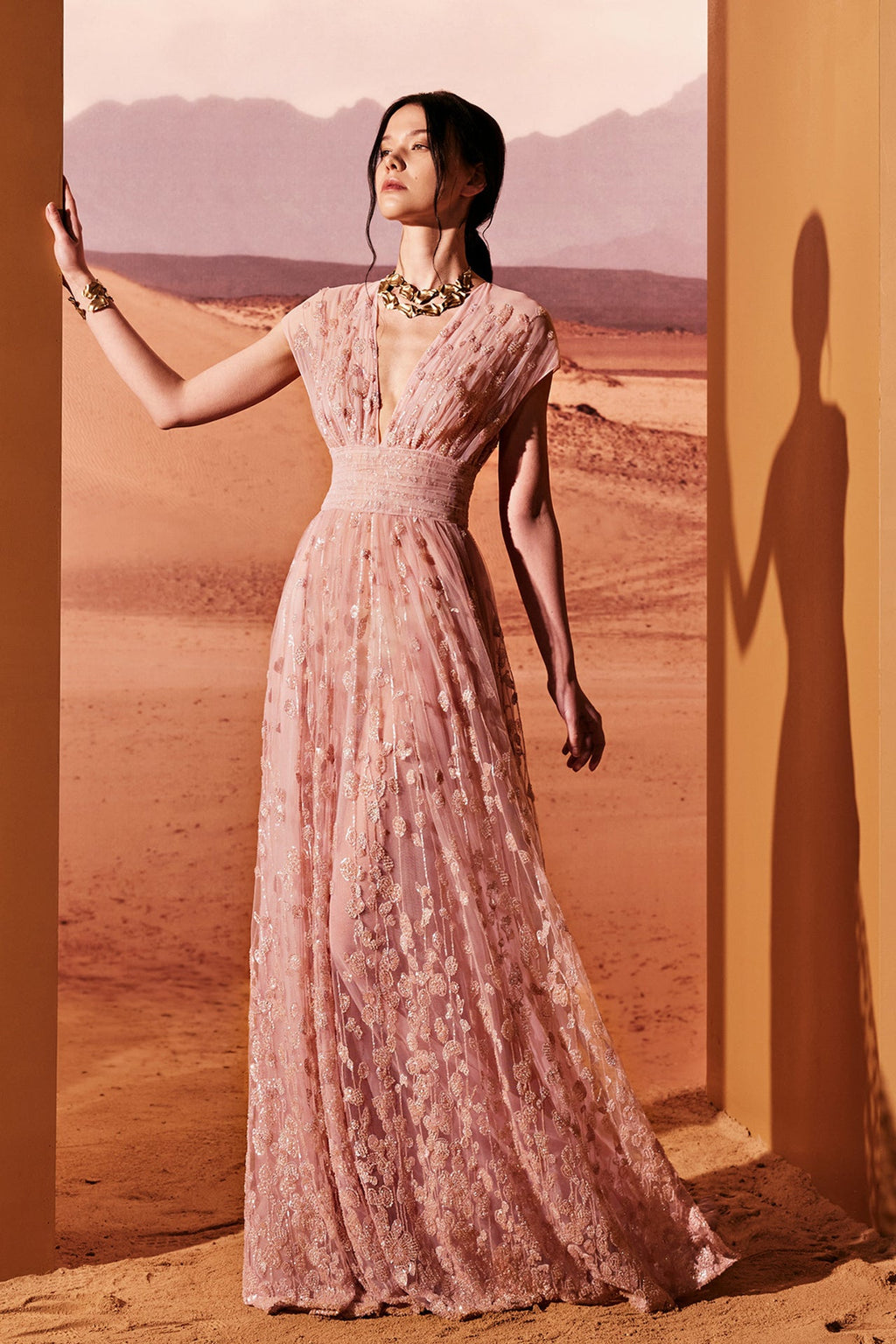 3D embroidered tulle dress – HERTROVE
