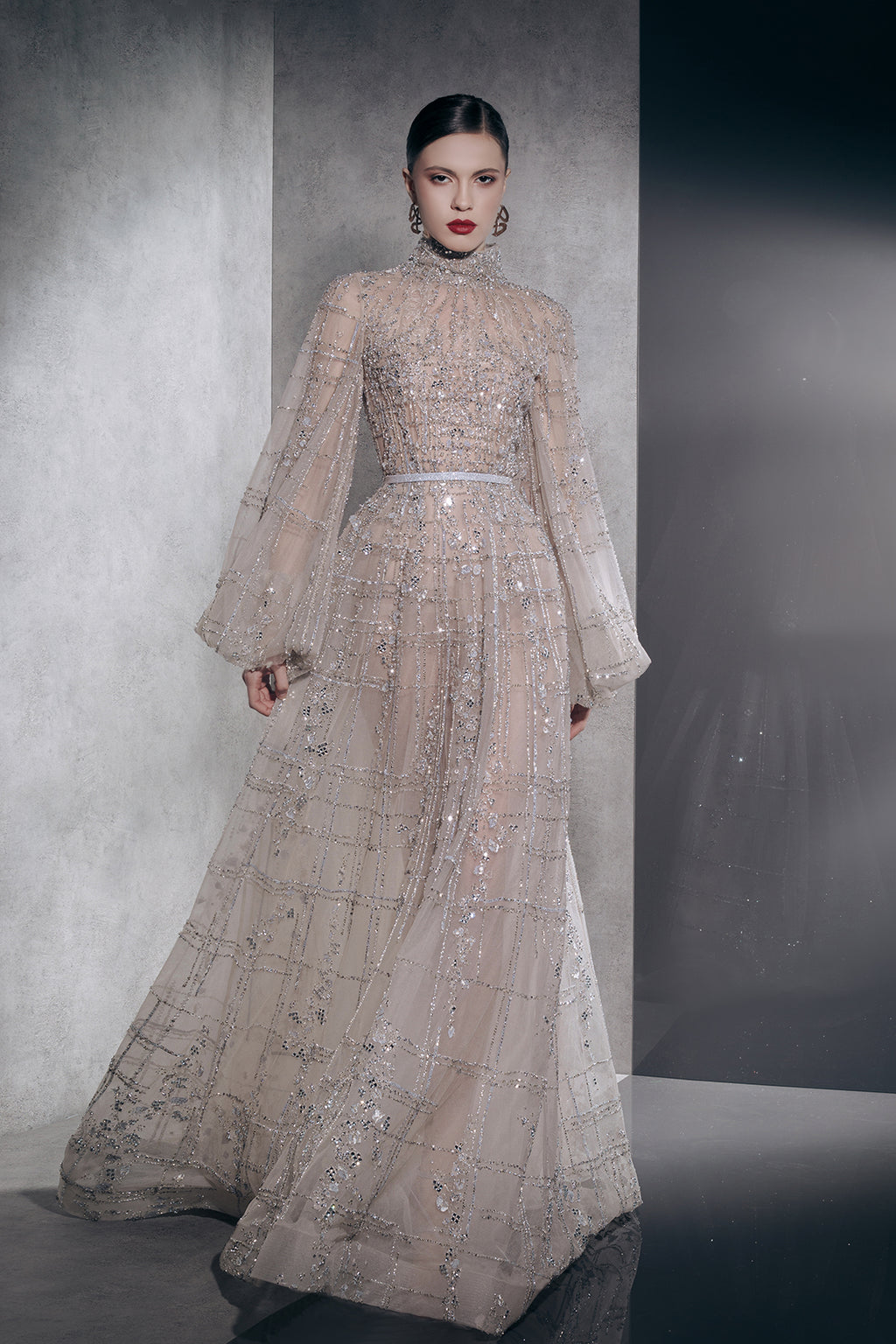 Long sleeves fully beaded dress – HERTROVE