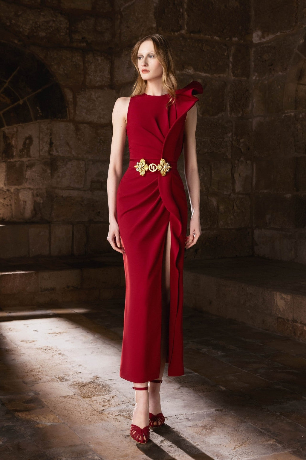 burgundy crepe dress A deep midi with an asymmetrical Size:size 9 this dress features boat Date: New Arrival Blue Square Neck Flowy