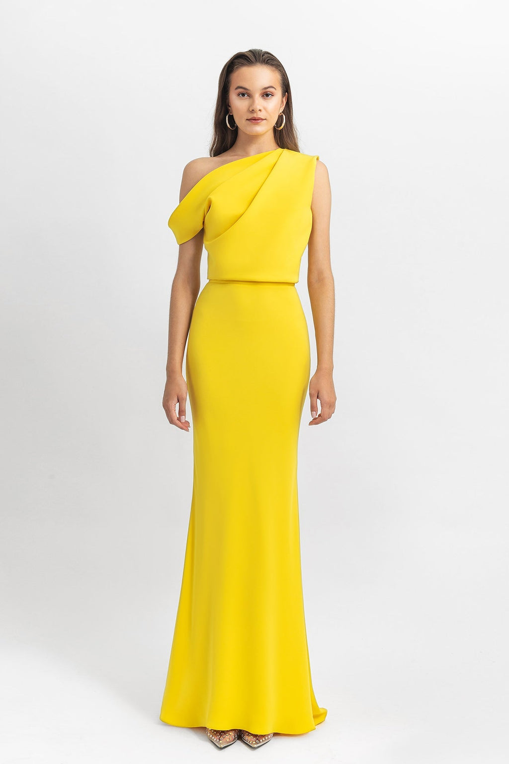 asymmetrical cut dress crepe long with draping details on the upper part and a slim cut skirt waist cut business casual Yura Backless Twist Maxi Color:Army Green