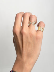 HERTROVE-ARROW RING