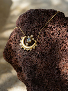 HERTROVE-ECLIPSE NECKLACE