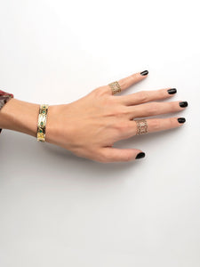 HERTROVE-ROYAL VINE RING