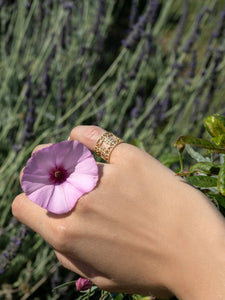 HERTROVE-ROYAL VINE RING