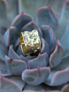 HERTROVE-TYRPHE EMERALD RING