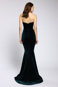 HerTrove-Long mermaid dress in velvet with train and cape