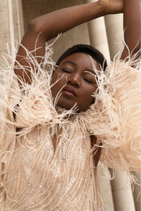 HerTrove-ÉLAN DE LA LIBERTÉ LACE AND OSTRICH FEATHER