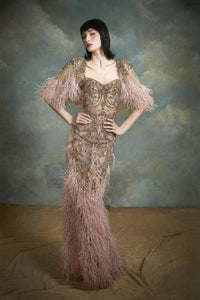 marchesa beaded dress The Beaded Floral Tulle Gown from Fall 2022 Marchesa Notte features a sweetheart neckline and a V-neck tulle overlay. #FW22MarchesaNotte #MarchesaNotte