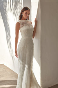 HerTrove-lace gown with sweetheart neckline and train