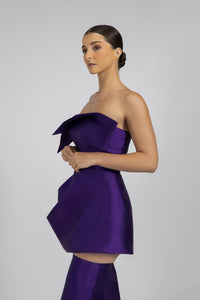 HerTrove-vintage evening dress made of taffeta.