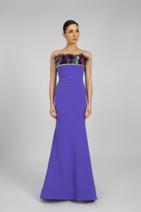 HerTrove-An evening dress made of crepe and crystals.