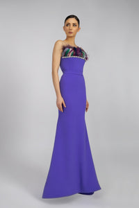HerTrove-An evening dress made of crepe and crystals.