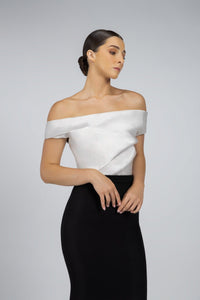 HerTrove-An evening dress made of crepe and taffeta.
