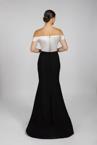 HerTrove-An evening dress made of crepe and taffeta.