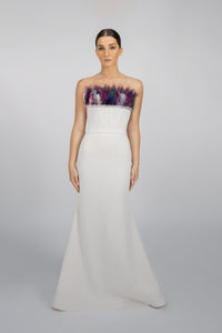 HerTrove-An evening dress made of crepe and crystals.