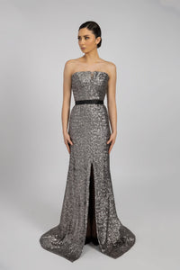 HerTrove-A shiny sequin evening dress, strapless, with a belt.