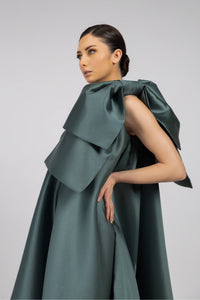 HerTrove-A long modern dress made of taffeta, with a wide and flowing silhouette.