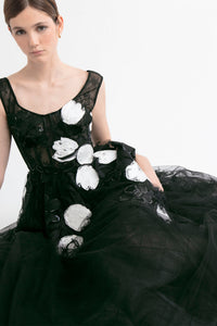 HerTrove-Tulle and lace gown with floral details