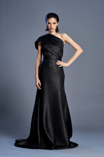 black brocade dress Metallic Gown – HERTROVE Color:champane natural-waist-line Percival Men's Tailored Linen neck gown with cascading