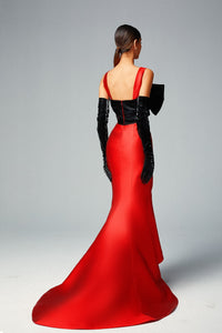 Sleeveless fitted dress with gloves - HerTrove