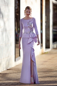 HerTrove - 3/4 sleeves ruffled crepe dress