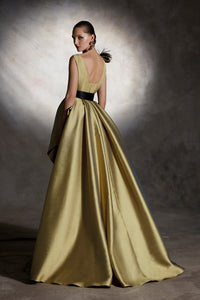 HerTrove - Sleeveless Jacquard dress with appliques