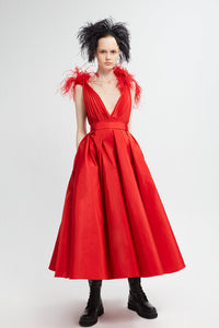 Deep V-neckline pleated midi dress - HerTrove